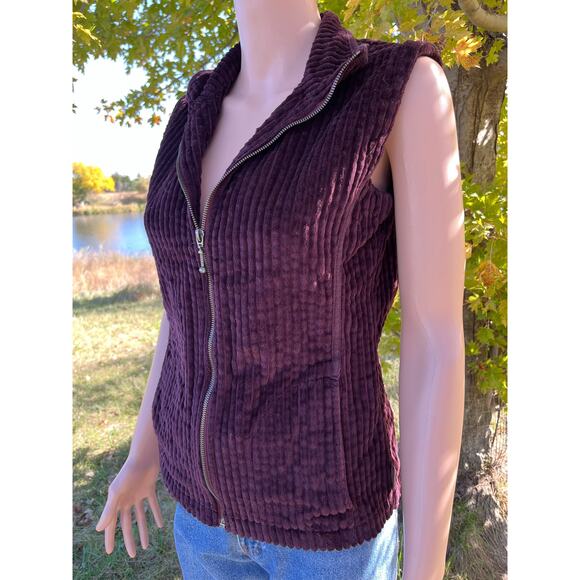 Cozy Corduroy Burgundy Woolrich Vest - Picture 2 of 6
